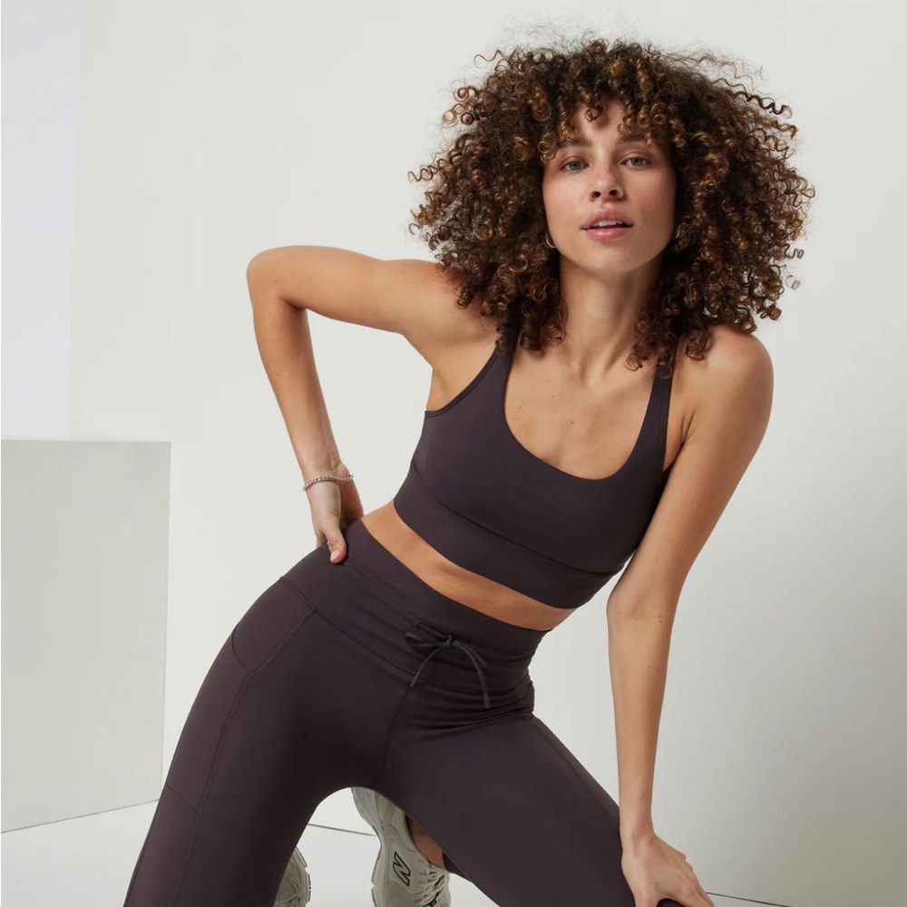 Vuori Yosemite Longline Bra in Sangria - Large